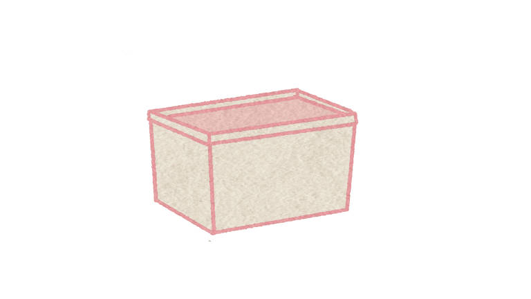 Potes plásticos - Sempre que for comprar potes tipo Tupperware, dê preferência a peças de mesmo formato, que possam ser encaixadas umas nas outras. ”As pessoas compram potes de formatos diferentes, ganham de brinde e dificilmente se desfazem dos que estão feios, tortos, manchados…”, afirma Nina. Descarte os recipientes tortos, manchados e sem tampa e encaixe um dentro do outro, da melhor forma possível. Coloque as tampas em uma caixa separada, da maior para a menor
