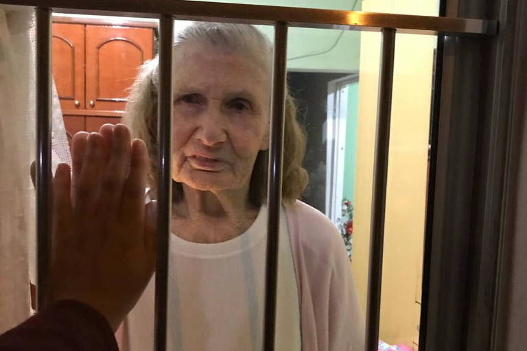 Aos 85 anos, Therezinha Jesus Ruani Nunes sente saudade do Natal com toda a família