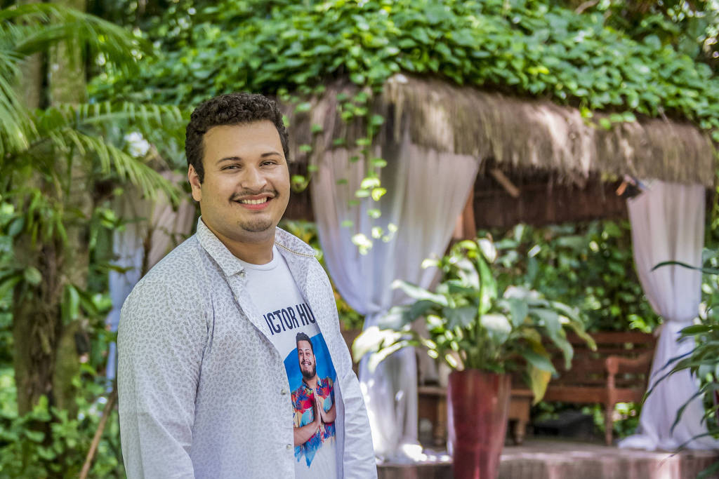 F5 - Celebridades - Victor Hugo diz estar curado da Covid e cita