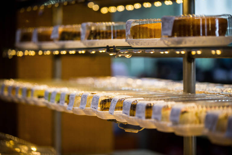 Lei municipal determina que o estabelecimento que utilizar utensílios de plástico pode receber multa entre R$ 1.000 e R$ 8.000.