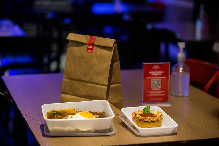 Lei municipal determina que o estabelecimento que utilizar utensílios de plástico pode receber multa entre R$ 1.000 e R$ 8.000