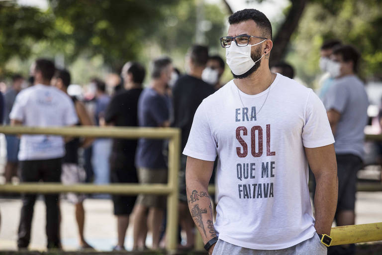 Leandro Monteiro ,38, que trabalha na linha de montagem da fabrica em Taubaté, interior de São Paulo