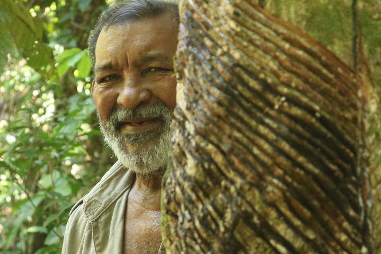 O seringueiro Manuel Magno, um dos beneficiários do negócio social Da Tribu