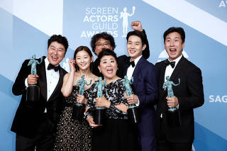 FILE PHOTO: 26th Screen Actors Guild Awards - Photo Room - Los Angeles, California, U.S.