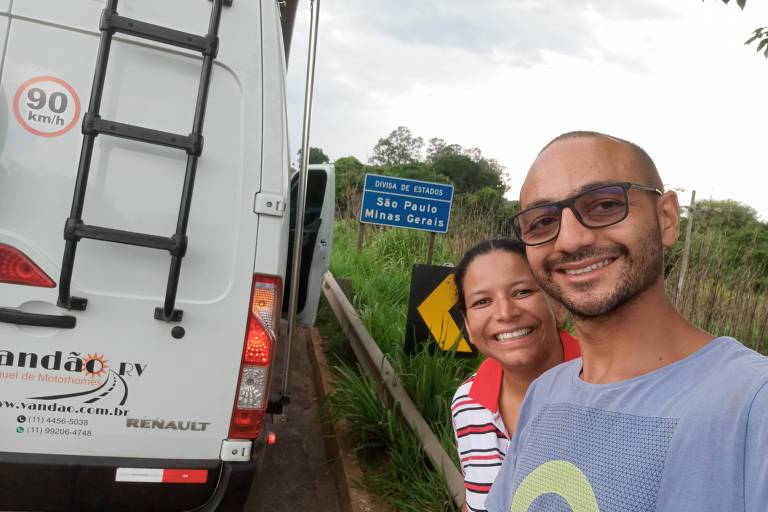 Carla e Diego, em sua primeira viagem de motorhome