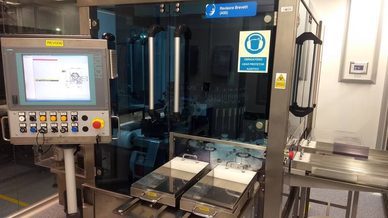 A vacina de Oxford tem de 62% a 90% de eficácia; os resultados variaram de acordo com o tamanho da dose que cada grupo tomou