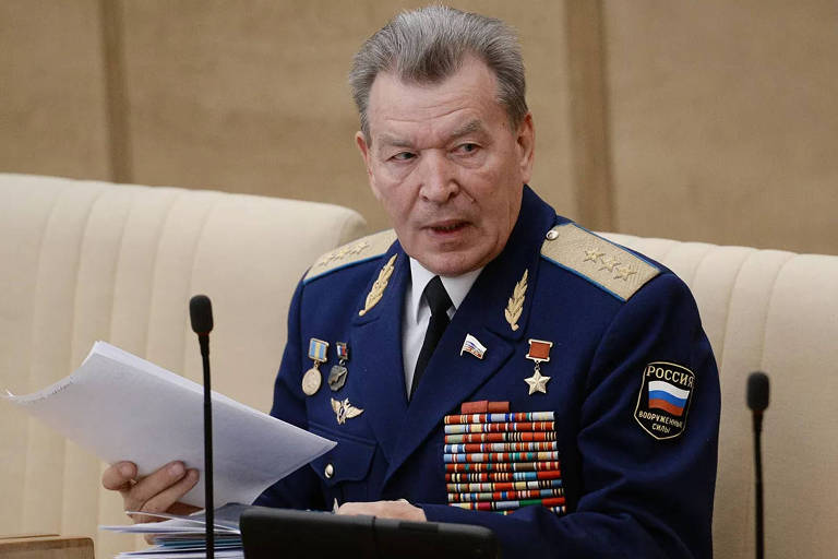 O general Nikolai Antoshkin, deputado da Duma, o Legislativo russo
