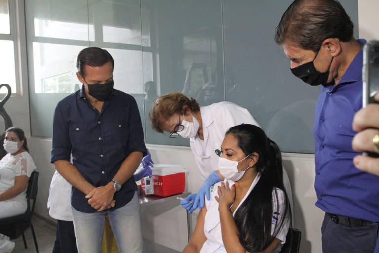 Governador João Doria participa de cerimônia de vacinação em Ribeirão Preto