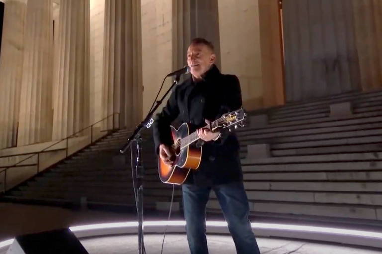 Bruce Springsteen se apresenta no programa virtual 'Celebrando América' da inauguração do governo Biden