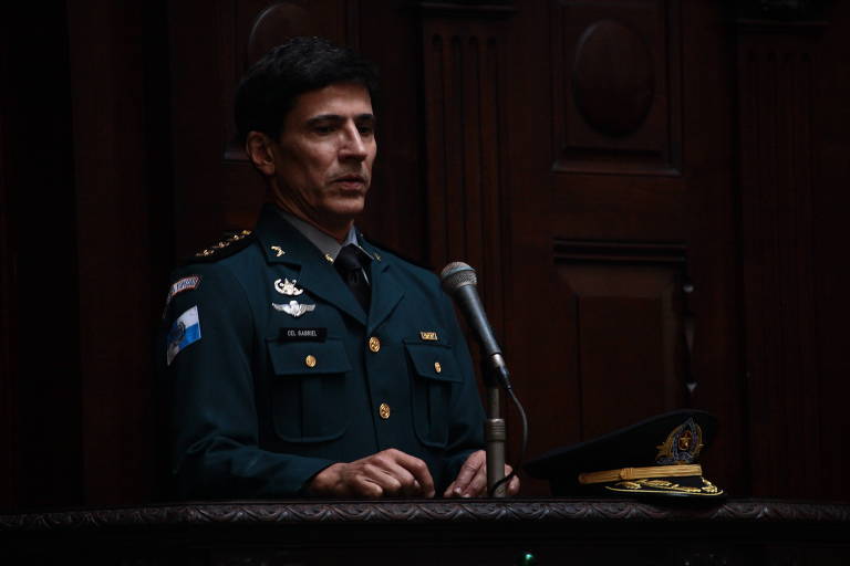 Cenas de Arcanjo Renegado