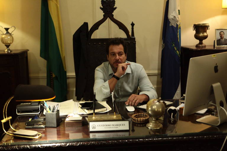 Cenas de Arcanjo Renegado