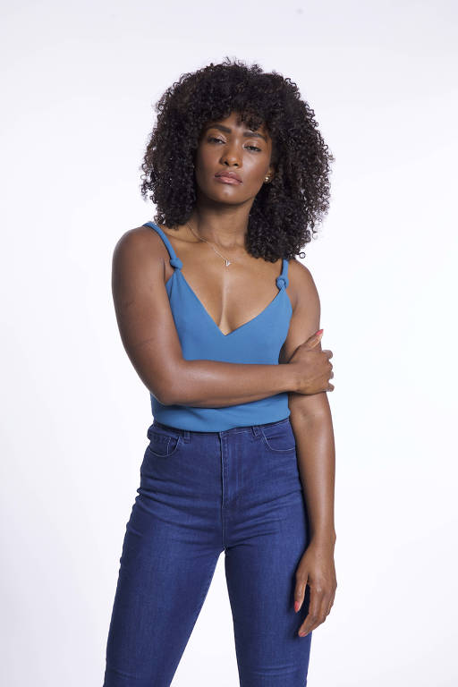 Cenas de Arcanjo Renegado com Sarah (Erika Januza)