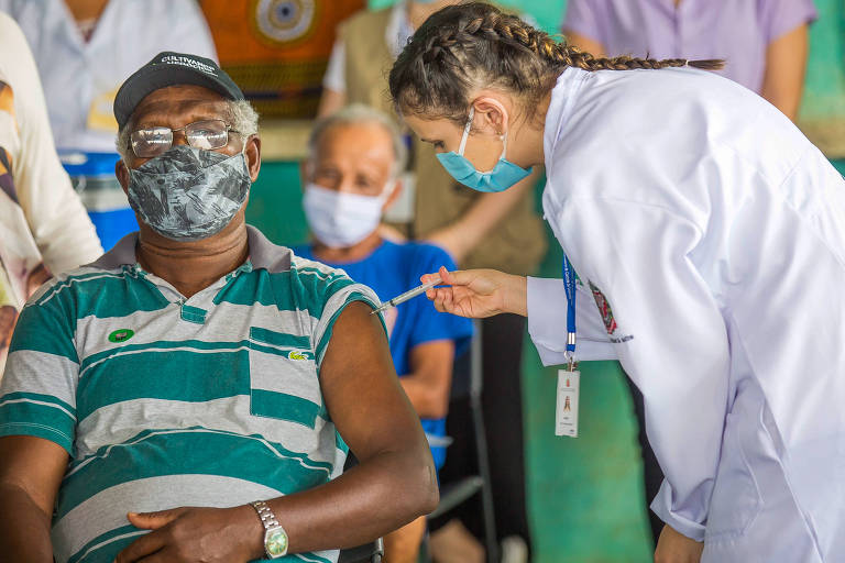 Quilombolas de São Paulo começam a receber vacina contra a Covid-19