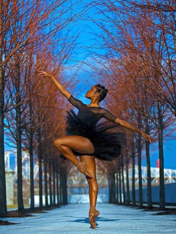 A bailarina Ingrid Silva em foto postada em uma rede social