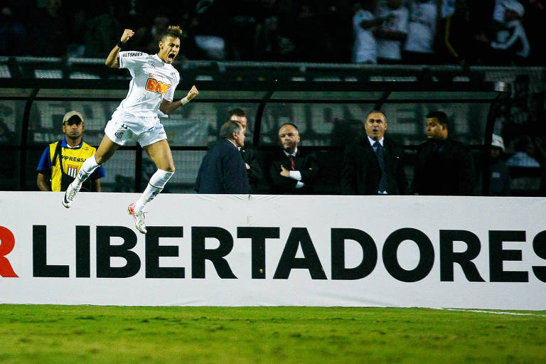 Relembre as participações do Santos na final da Libertadores