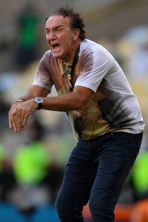 Cuca, técnico do Santos, durante o jogo no Maracanã