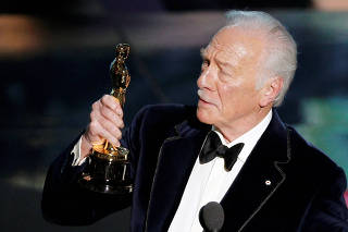 FILE PHOTO: Plummer, accepts the Oscar for best supporting actor  for his role in 