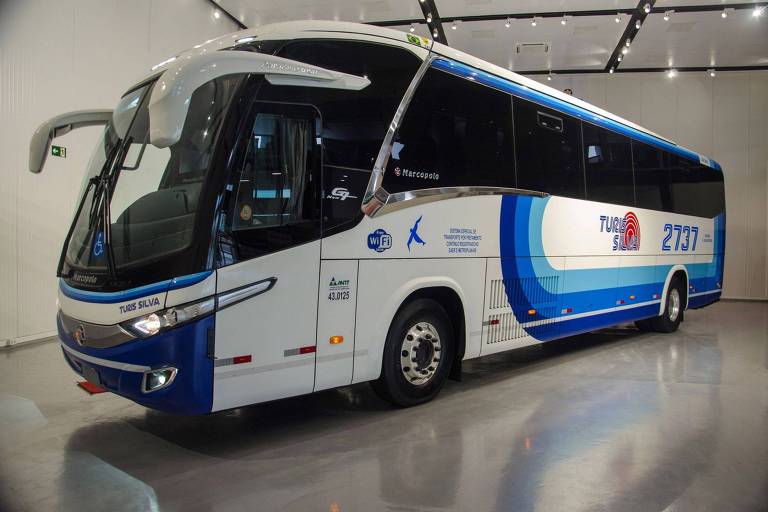 Ônibus Scania movido a GNV (gás natural veicular)