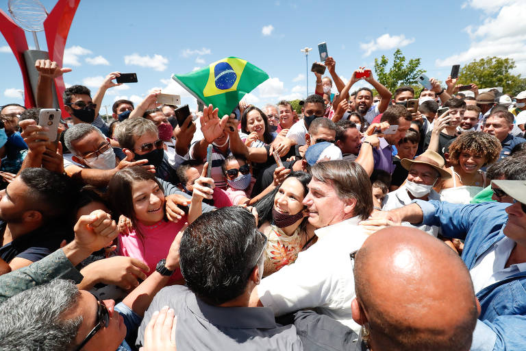 Jair Bolsonaro em viagens pelo Brasil em 2021