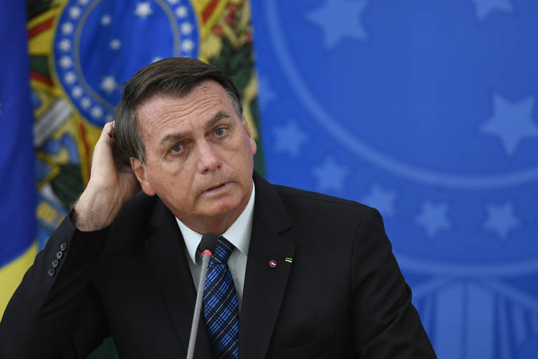 Professor investigado pelo governo por ter criticado Bolsonaro terá que participar de curso de ética pública