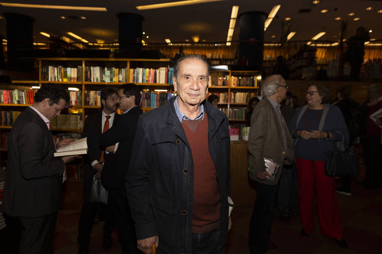 O ex-senador tucano Aloysio Nunes Ferreira durante lançamento de livro na Livraria Cultura, em SP

