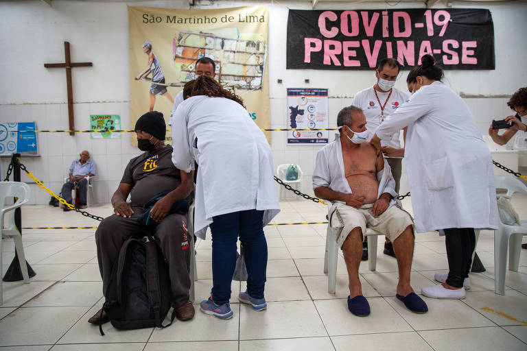 São Paulo inicia vacinação de moradores de rua com mais de 60 anos