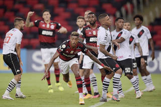 Brasileiro Championship - Flamengo v Vasco da Gama
