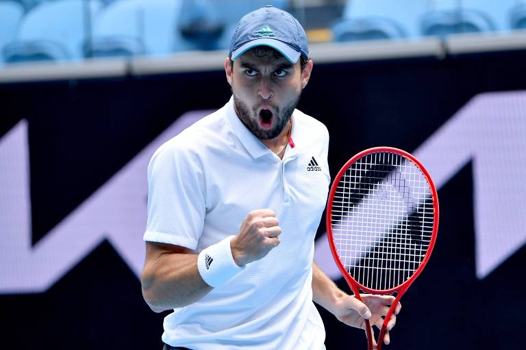 Djokovic domina Medvedev e vence Australian Open pela 9ª vez