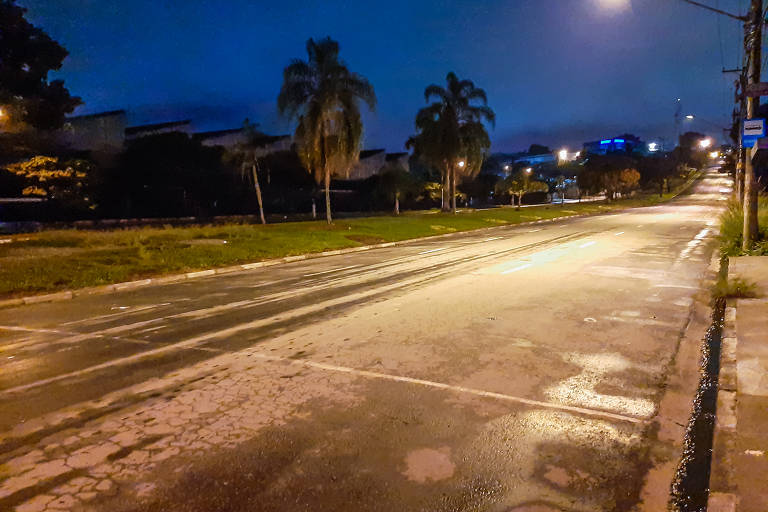 Avenida de Guarulhos é usada para a disputa de rachas - 17/02/2021 - São  Paulo - Agora