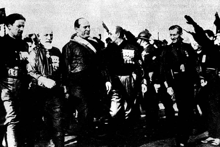 Marcha sobre Roma de Mussolini faz 100 anos com novos ecos na ultradireita