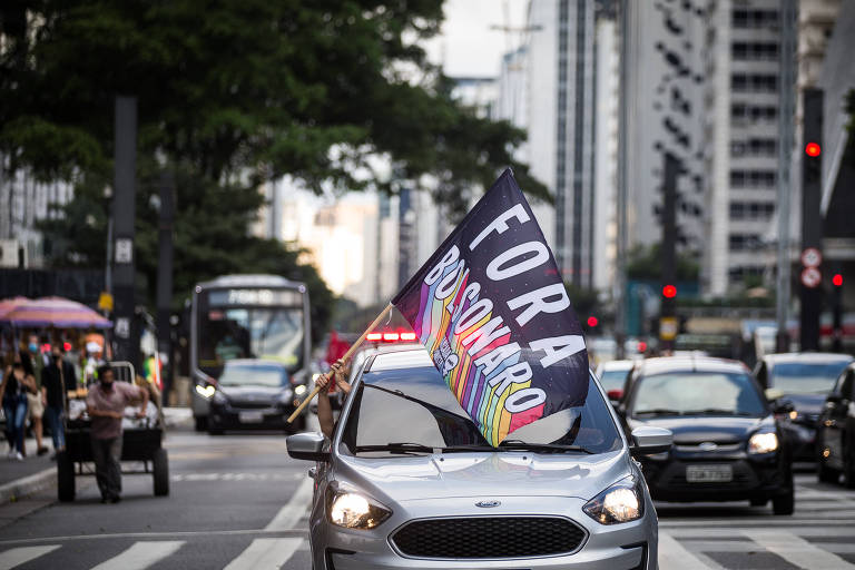 Protestos pró-impeachment de Jair Bolsonaro, em fevereiro