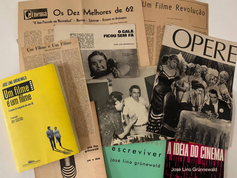 Artigos originais, livros e imagem de José Lino Grünewald (à esq.) com Ruy Castro em 1970