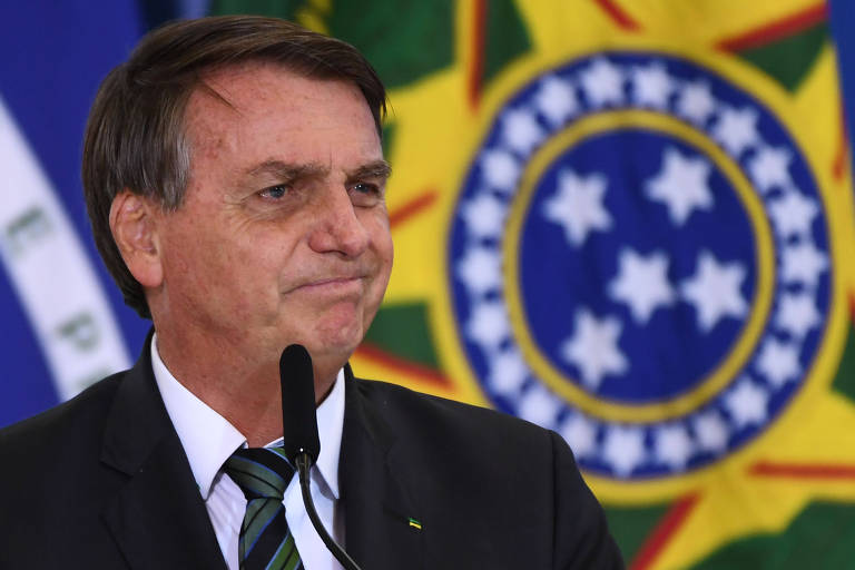 Presidente Jair Bolsonaro (sem partido) em evento no Palácio do Planalto, em Brasília; mercado reagiu mal à interferência na gestão da Petrobras