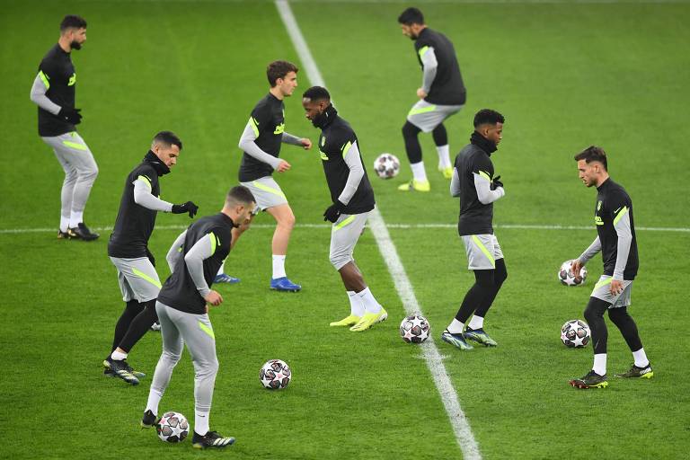 Treino do Atlético nesta segunda (22), véspera do duelo com o Chelsea, em Bucareste