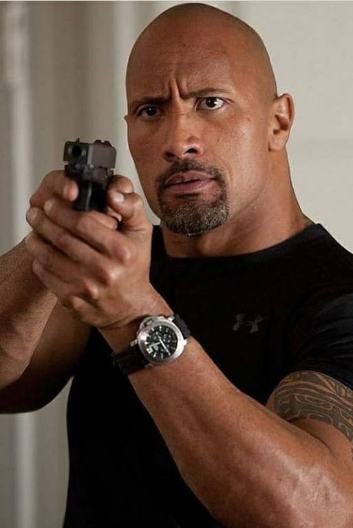 The Rock diz que vai abolir armas de fogo de seus filmes após morte no set  de 'Rust', Cinema