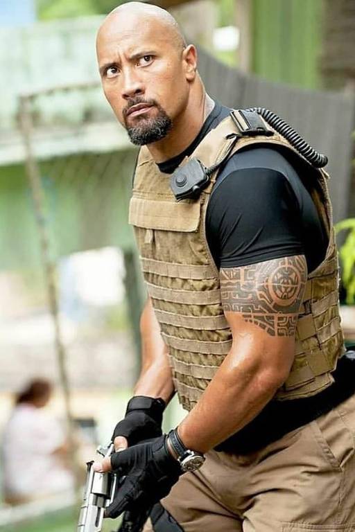 Young Rock', série de Dwayne Johnson mostra períodos difíceis na