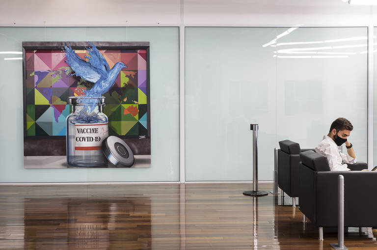 Obra do artista plástico Eduardo Kobra que está exposta no Instituto Butantan