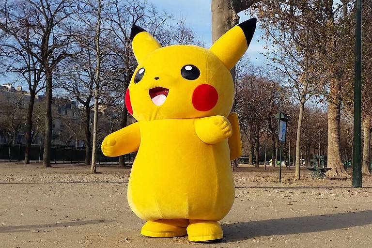 Fantasia Pikachu 2, 3 e 4 anos