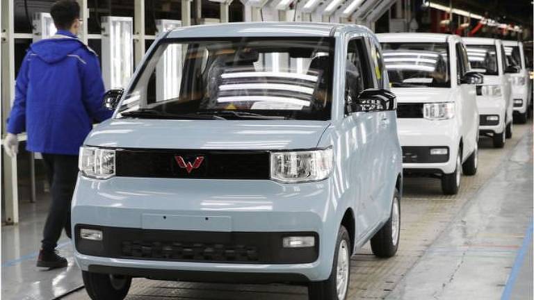 O Hong Guang Mini EV está sendo construído em uma joint venture conhecida como Wuling com a gigante automobilística americana General Motors (GM)
