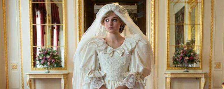 Princesa Diana (Emma Corrin) em The Crown, série da Netflix