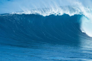 Giant Ocean Wave