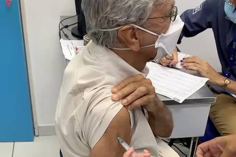 Caetano Veloso, Paulinho da Viola e Susana Vieira ressaltam importância da vacina