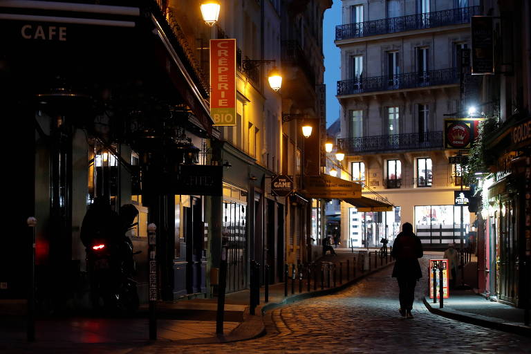 Bairro intelectual de Paris, Quartier Latin perde quatro livrarias em meio à crise