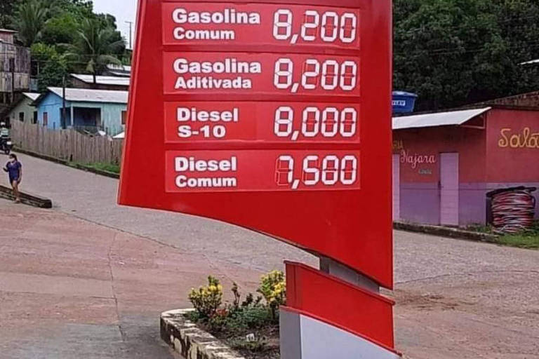 Moradores de cidade do Acre pagam R$ 8,20 pelo litro da gasolina