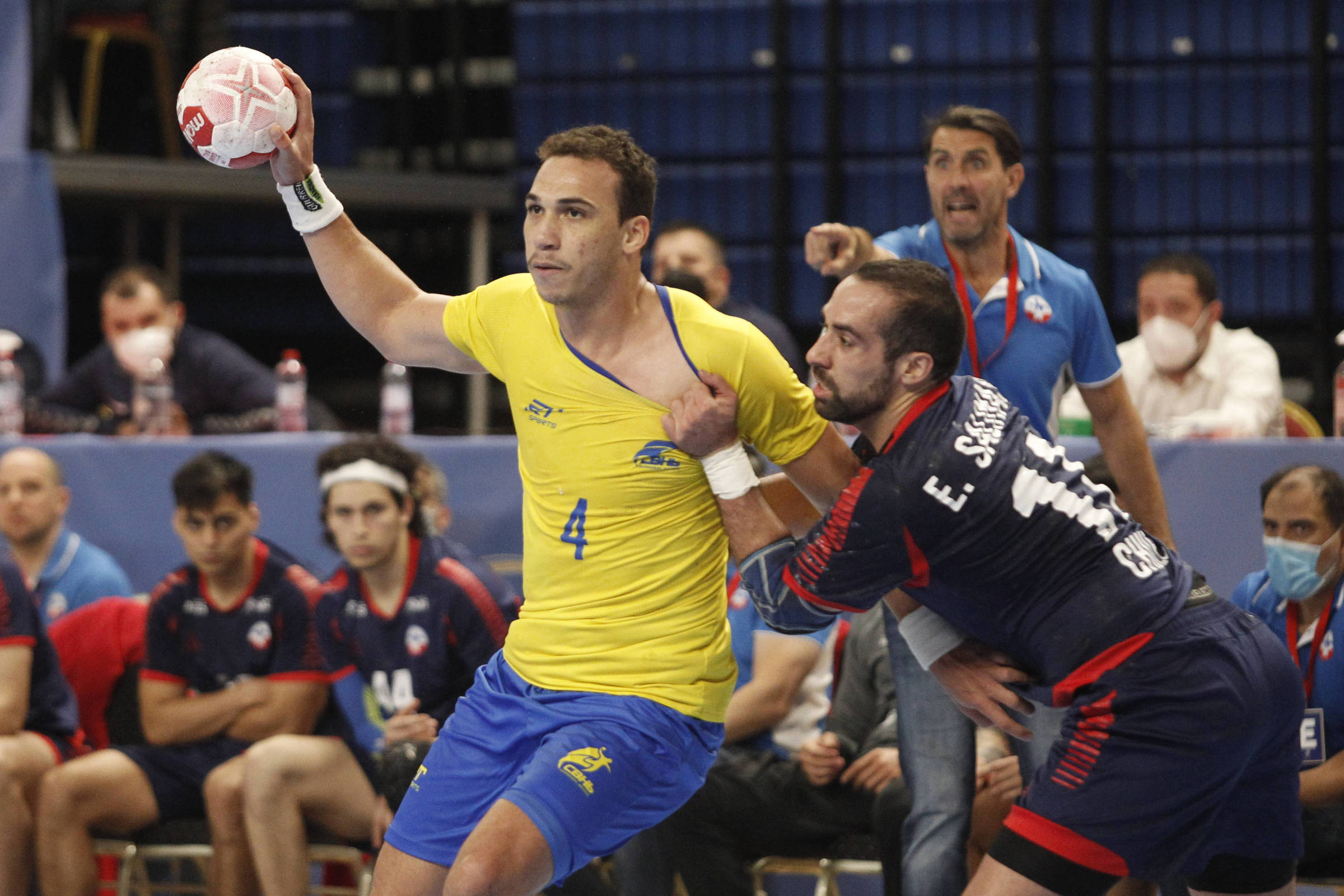 Seleção Brasileira de handebol masculino tem 20 estrangeiros