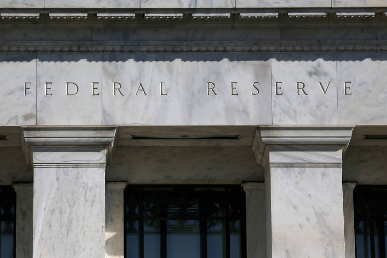 Fed vê crescimento mais alto, inflação acima da meta em 2021 e mantém juros