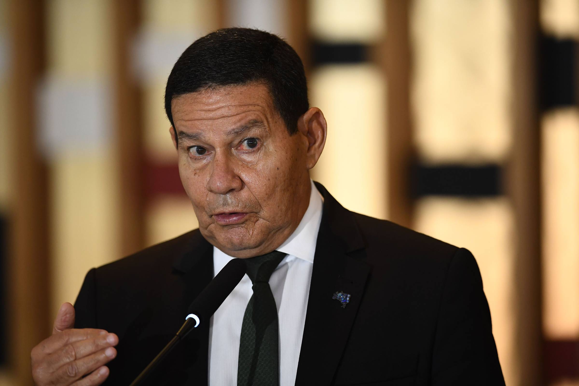 'Não irei comentar por questão de disciplina intelectual', diz Mourão sobre decisão do Exército de livrar Pazuello