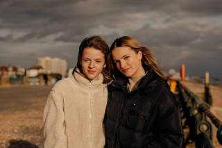 Sisters Elodie and Mireille, who started a literary-themed TikTok account together, in Hove, England, March 15 2021. (Peter Flude/The New York Times)