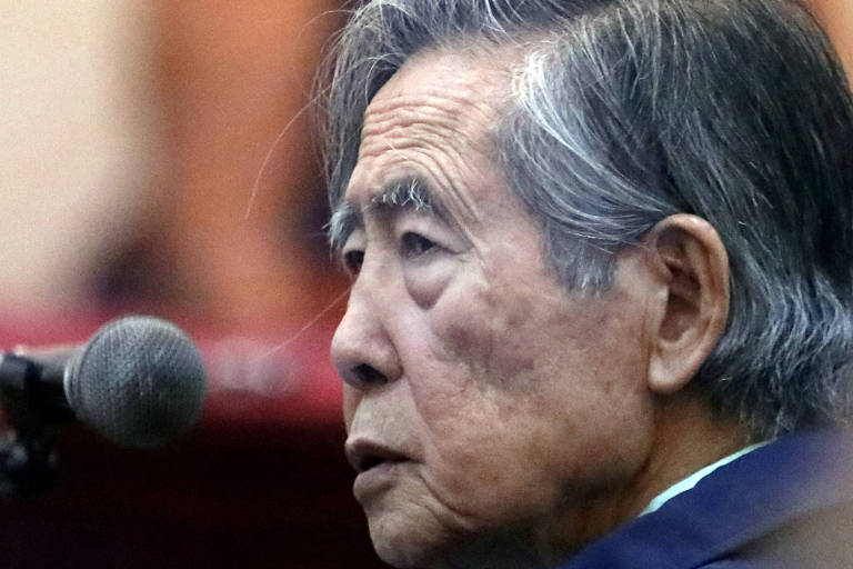 Alberto Fujimori, ex-presidente do Peru, participa de julgamento como testemunha na base naval de Callao 