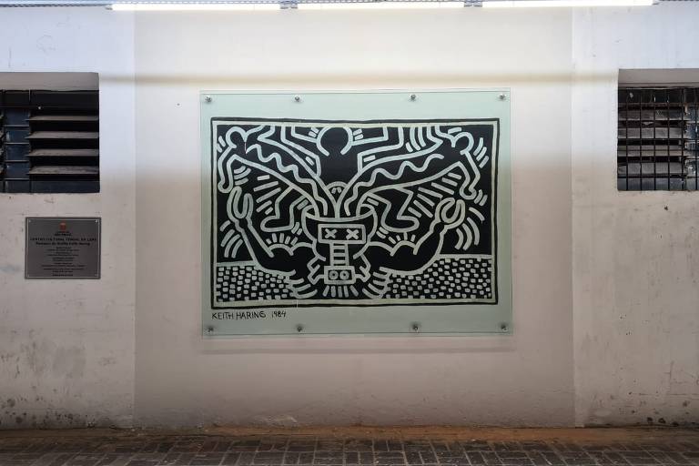 Keith Haring pintou arte engajada e teve vida social intensa 